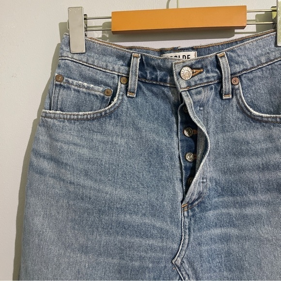 Agolde Quinn High Rise Mini Skirt in Devotee - Picture 4 of 11